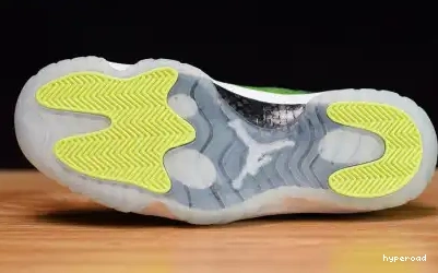 Hyperoad LOW GREEN RETRO - 11 SNAKESKIN JORDAN 0702